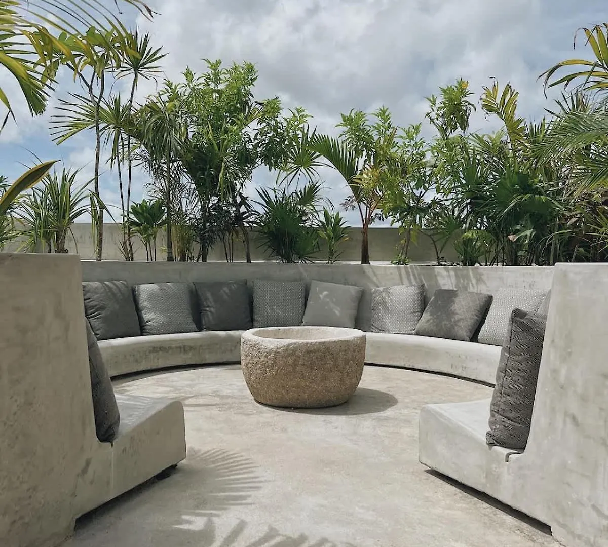Infinity Pool In Veleta Apartment Tulum